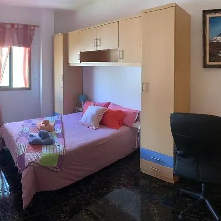 Naomi's House Kır Evi Fasnia