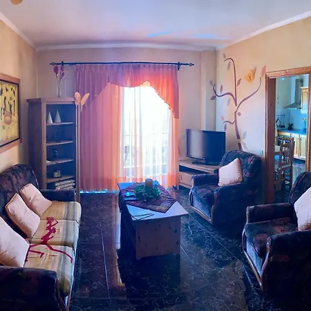 Naomi's House Kır Evi *