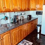 Naomi's House בית כפרי *