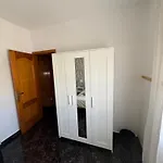 בית כפרי Naomi's House *