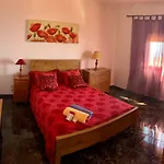 Naomi's House בית כפרי