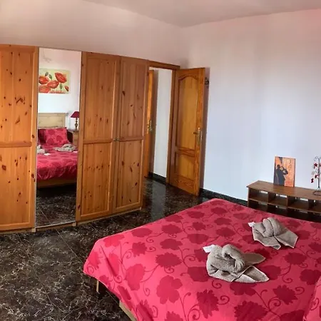 Venkovský dům Naomi's House *