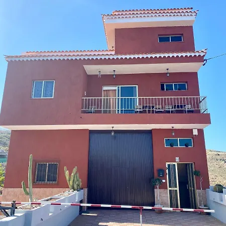 Venkovský dům Naomi's House *