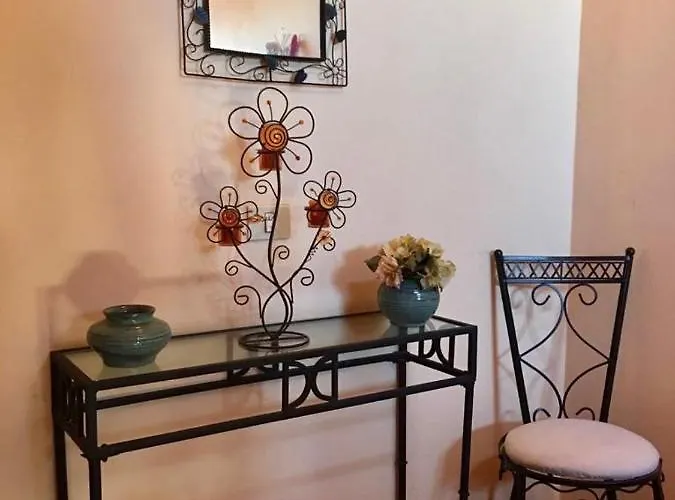 Venkovský dům Naomi's House *