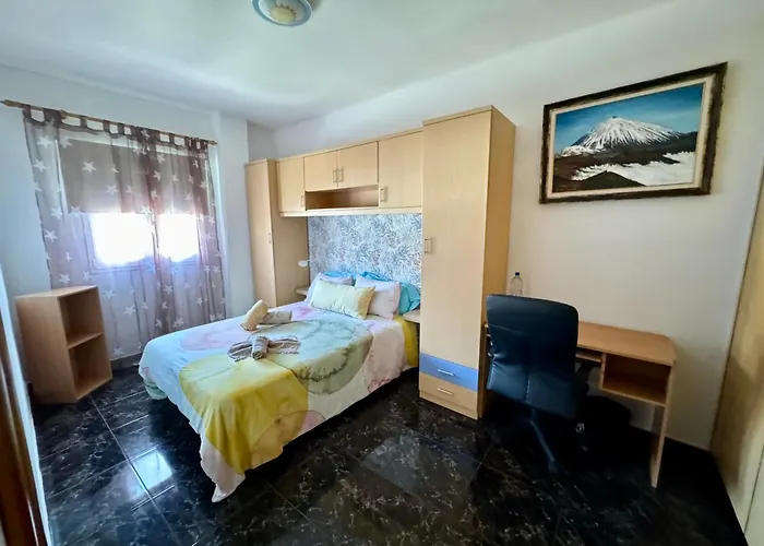 Naomi's House Fasnia