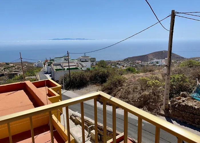 Venkovský dům Naomi's House Fasnia