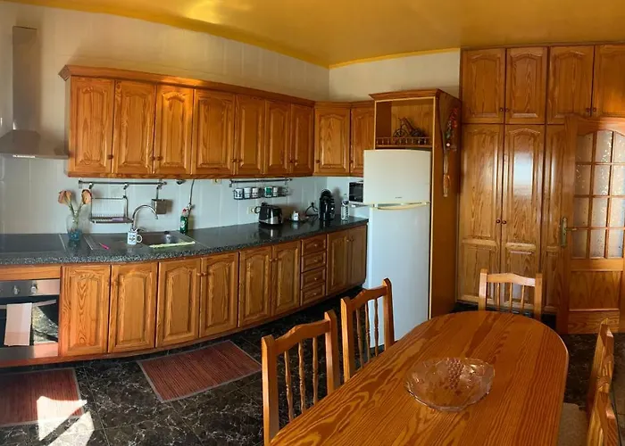 Venkovský dům Naomi's House Fasnia